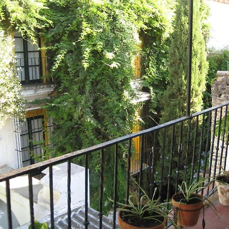 Pension Bienvenido Sevilla Exteriör bild