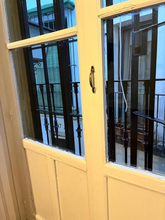 Pension Bienvenido Sevilla Exteriör bild